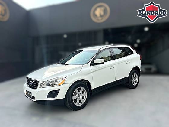 VOLVO XC60 2.0 T5 COMFORT FWD TURBO GASOLINA 4P AUTOMÁTICO VOLVO XC60 2.0 T5 COMFORT FWD TURBO GASOLINA 4P AUTOMÁTICO